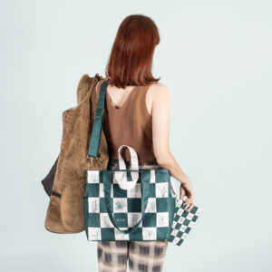 Alternative view of Plants Weekend Bag | Medium