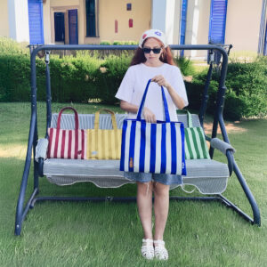 Alternative view of Otter Tote Bag